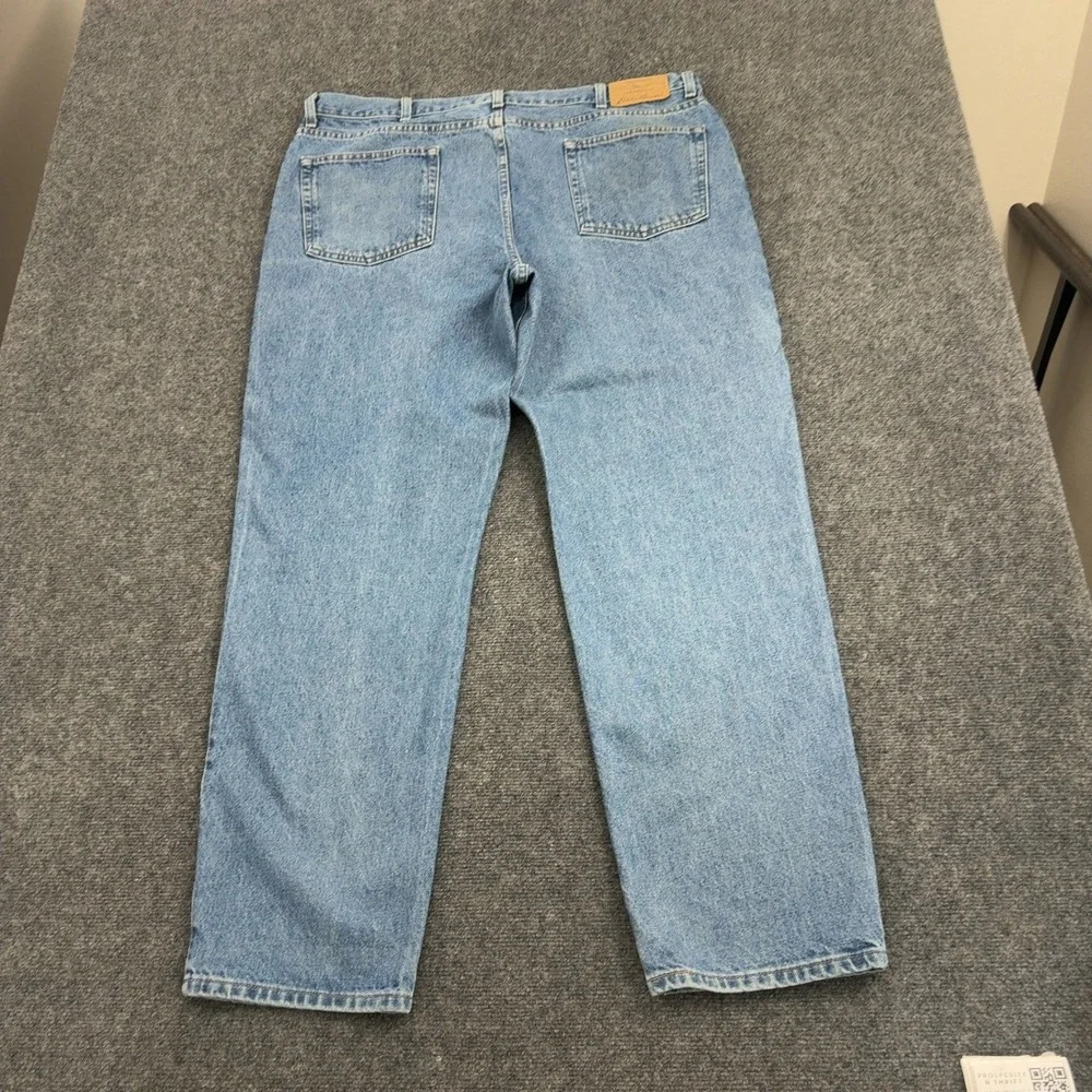Eddie Bauer Jeans Mens 42x32 Blue Cotton Relaxed Fit Denim Outdoor Casual Style
